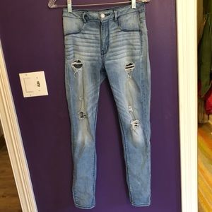 American Eagle Light Denim Frayed Jeggings Size 4